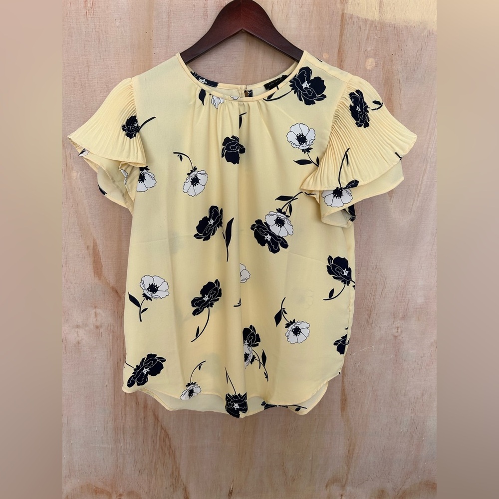 Ann Taylor Yellow Floral Pleated Flutter Sleeve Blouse